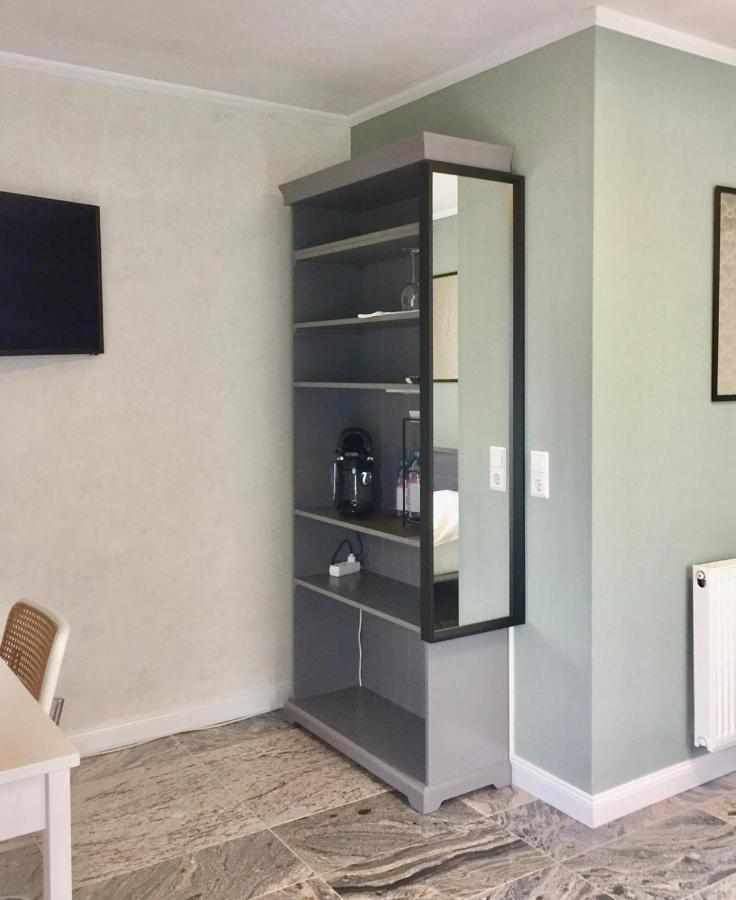 Neues Zimmerapartment Mit Bad Neckarwestheim Exterior foto